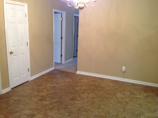 Foto del edificio - 100 Kilpatrick Ct