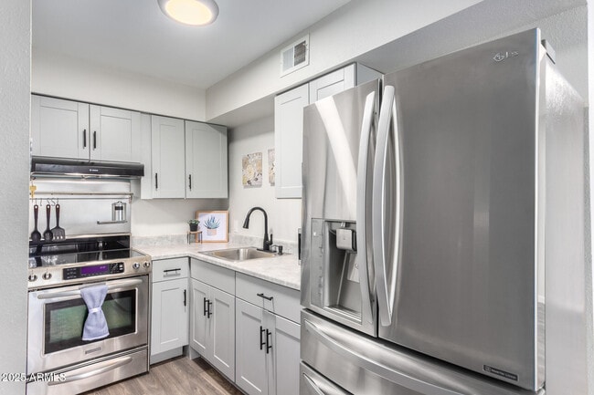 Foto del edificio - 3131 W Cochise Dr