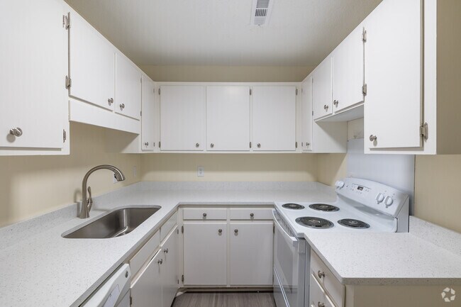 Área de la cocina - The Folly Townhomes