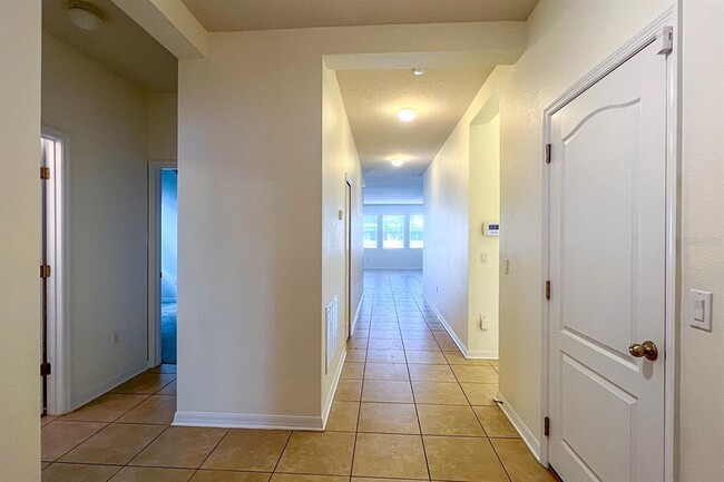 Building Photo - 12327 Sawgrass Prairie Loop
