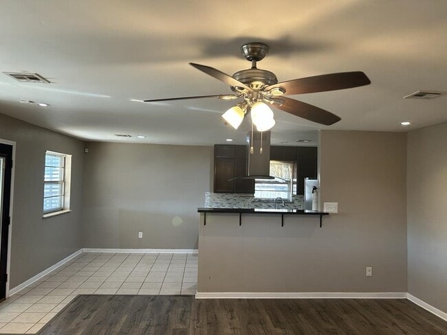 Foto del edificio - 4708 SE Sunnymeade