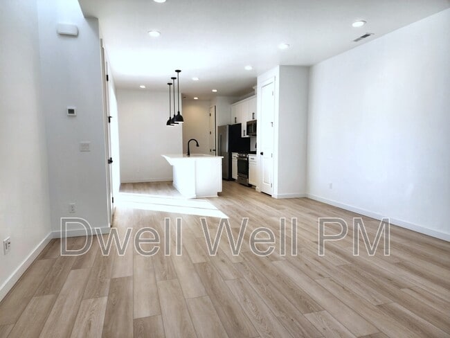 Building Photo - 12267 W Endsley Ln