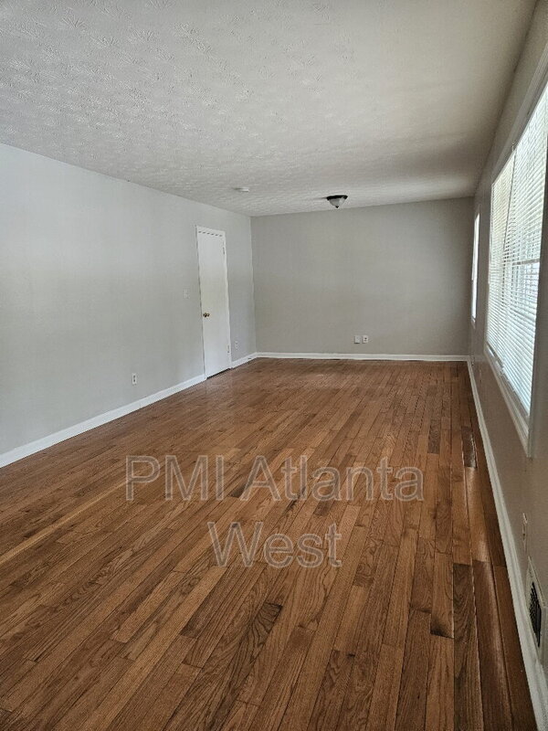 Foto del edificio - 2250 Sandgate Cir SW