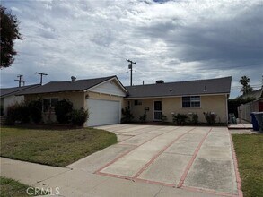 Building Photo - 7340 El Dorado Dr