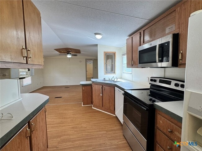 Foto del edificio - 1111 Olmos Rd