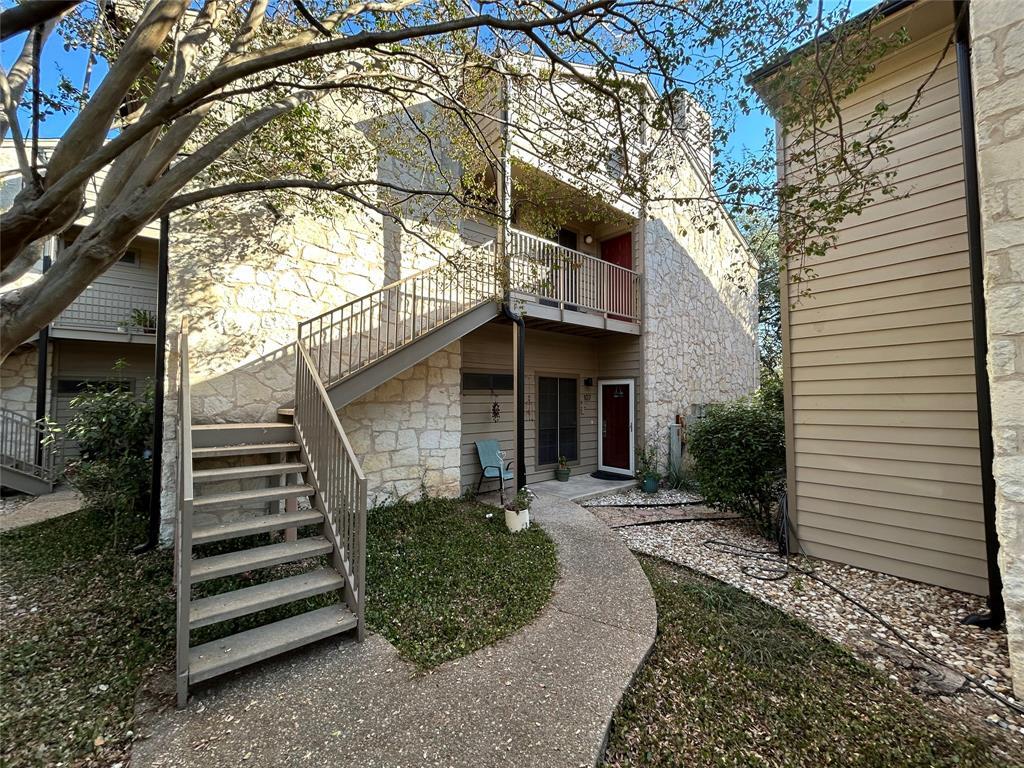 Foto principal - 3809 Spicewood Springs Rd