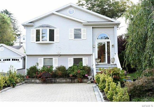 Building Photo - 66 Newman Ave