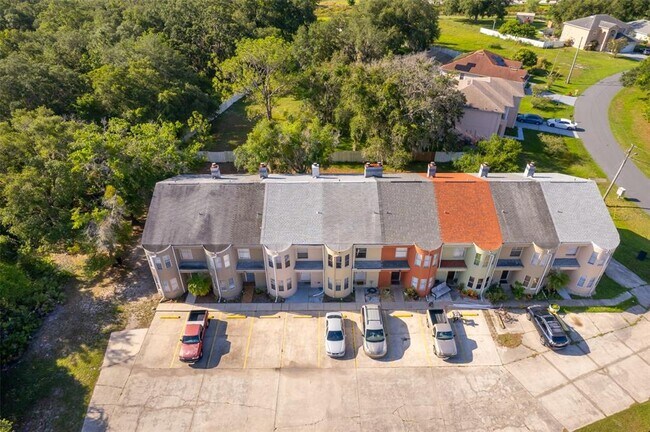 Foto del edificio - 50 Cordona Dr