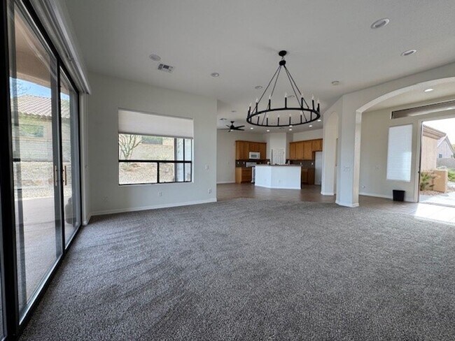 Foto del edificio - 3 BR on the GOLF COURSE with POOL-Laughlin Ranch with views