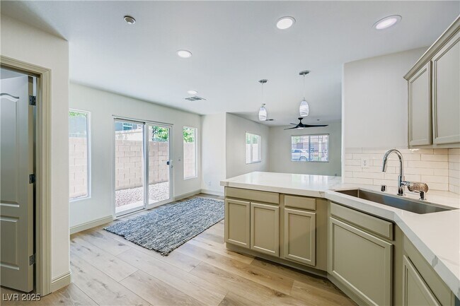 Foto del edificio - 7609 Seda Ct