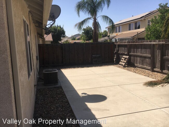 Building Photo - 3857-3857 Lexar Dr