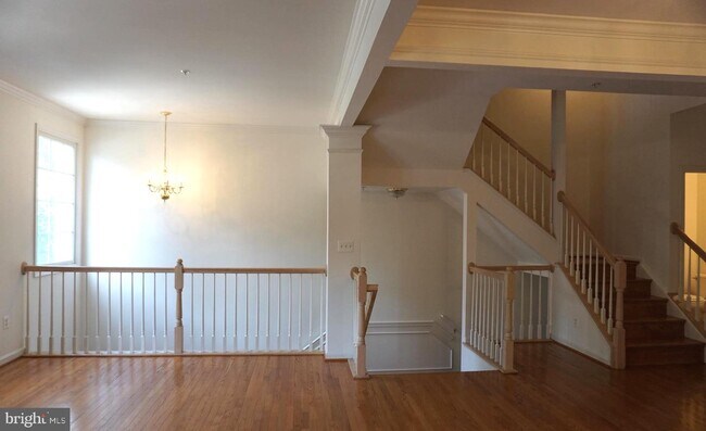 Building Photo - 6112 Stonehenge Pl