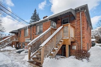 Building Photo - 115 W 13 Mile Rd