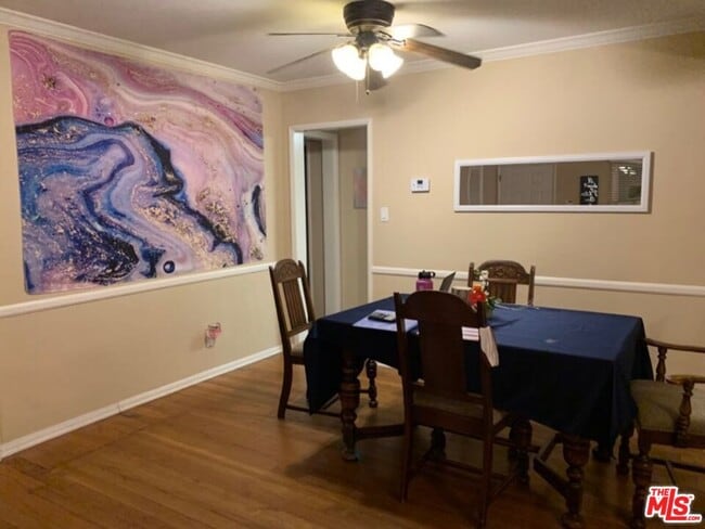 Foto del edificio - 8318 Altavan Ave