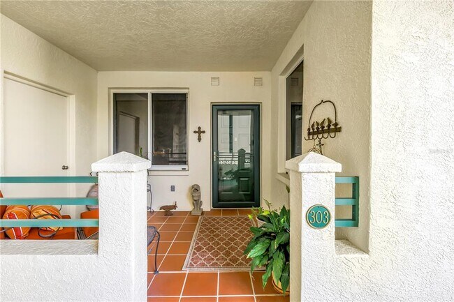 Foto del edificio - 4801 Osprey Dr S