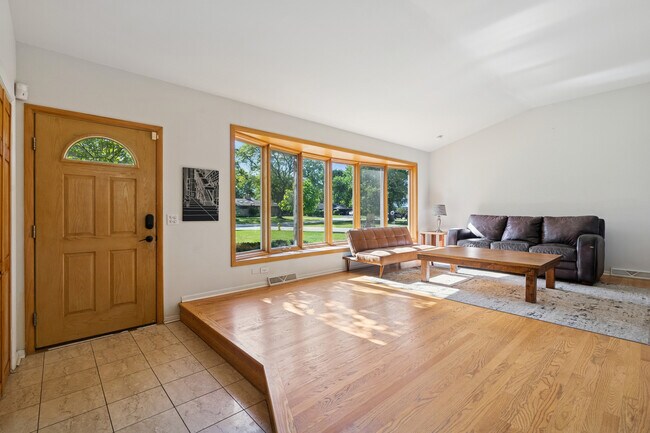 Foto del edificio - 1037 Heatherfield Ln