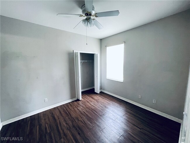 Building Photo - 834 Sunrise Blvd