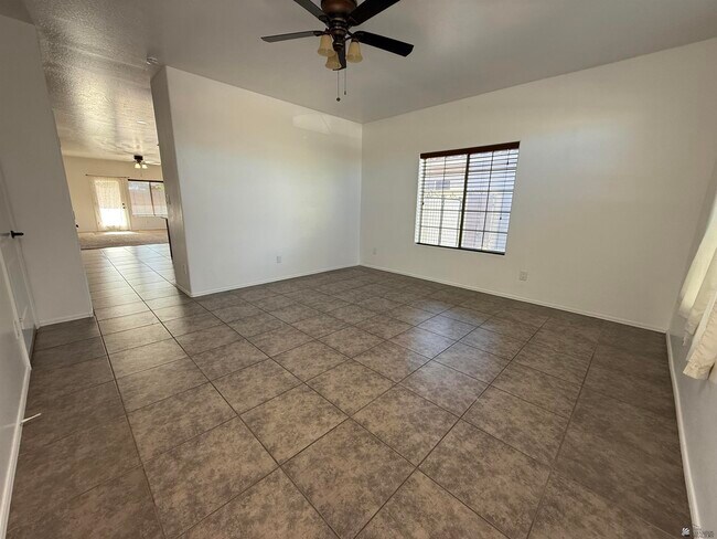 Foto del edificio - 4533 S Agave Ave