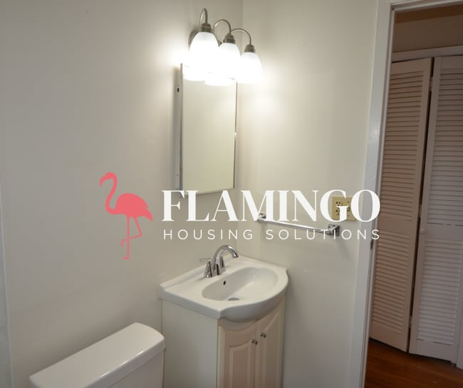 Building Photo - 4315 Sheller Ave