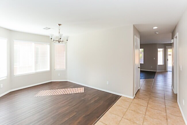 Foto del edificio - 7258 W Crown King Rd