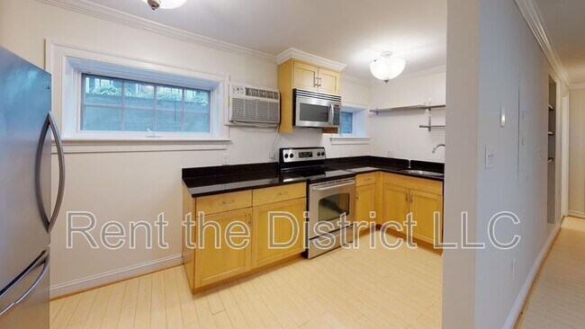 Foto del edificio - 1708 Newton St NW