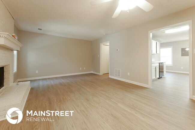 Foto del edificio - 8071 Creekstone Way