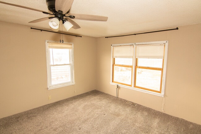 Building Photo - 1538 Starline Ave