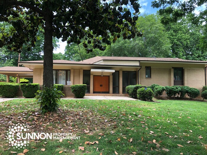 Foto principal - 4221 La Brea Dr