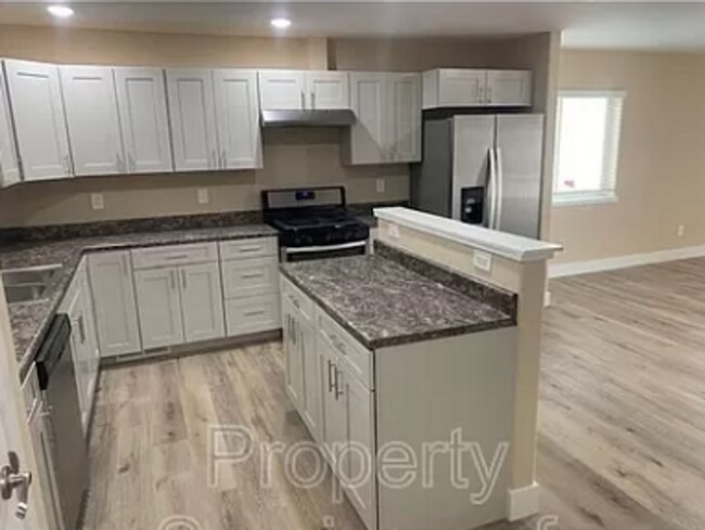 Foto del edificio - 1705 N 7th St