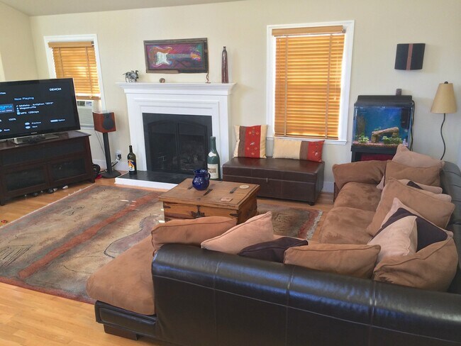 sala de estar - 1111 Fife Ave