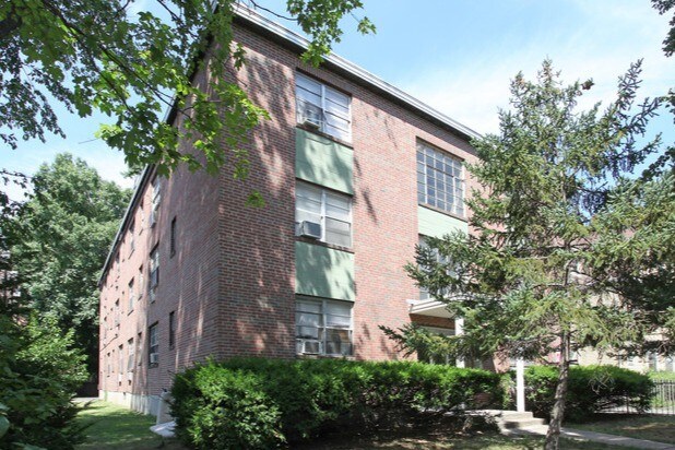 Primary Photo - 23 Girard Ave Apartments