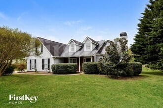 Building Photo - 6057 Devonshire Dr