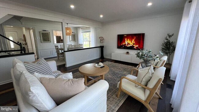 Building Photo - 3964 Brickert Pl