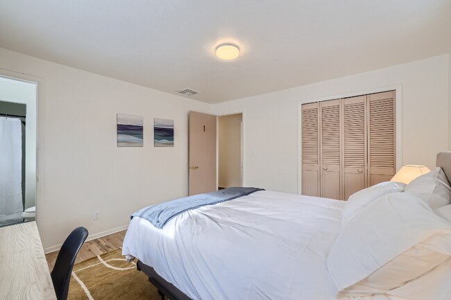 Foto del edificio - 12556 W 7th Ave