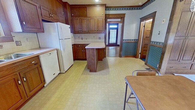 Foto del edificio - 5025 Miller Rd