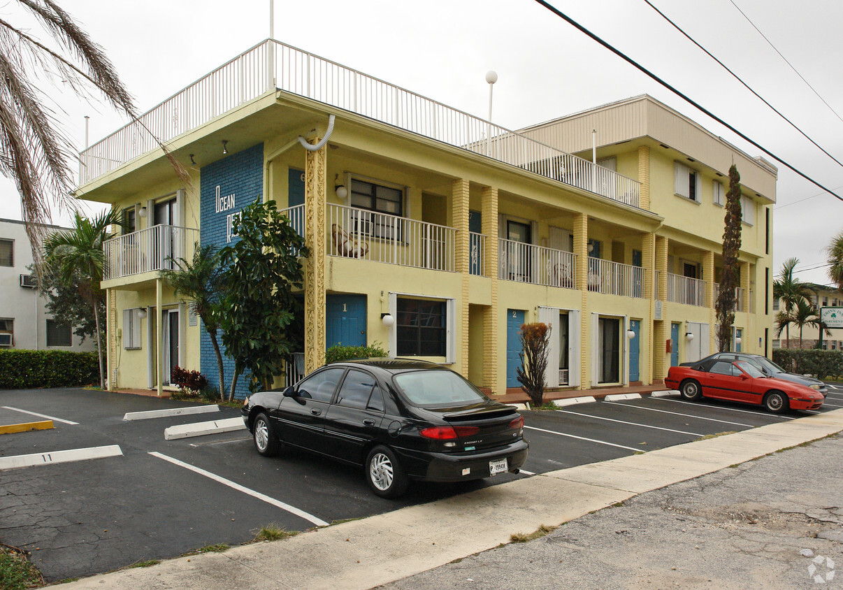 Foto del edificio - Ocean Reef Efficiency Apartments