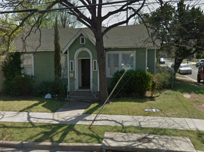 Building Photo - 3709 Grooms Street