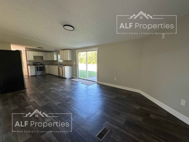 Building Photo - Private 3-Bedroom Home on Hideaway Mountai...