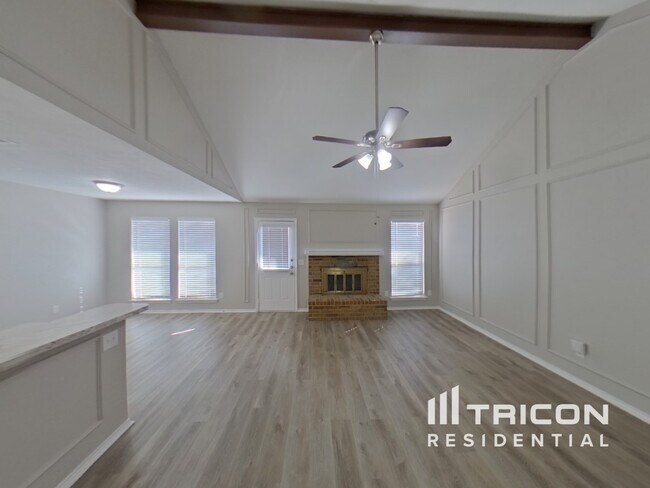 Foto del edificio - 909 Meadowdale Dr