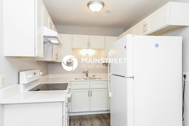 Building Photo - 3 Bedroom Pet-Friendly Home in Winston-Sal...