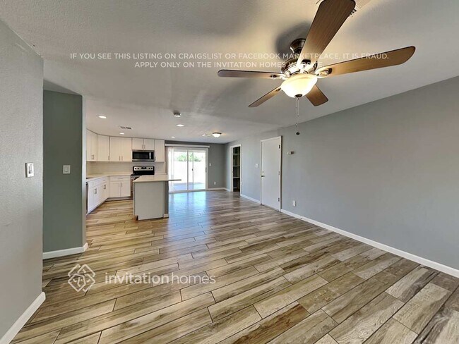 Foto del edificio - 14430 N 41st Ct