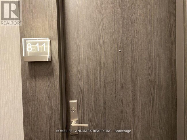 Photo du bâtiment - 15 Water Walk Dr