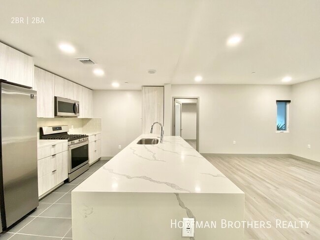 Foto del edificio - 1532 Brockton Ave