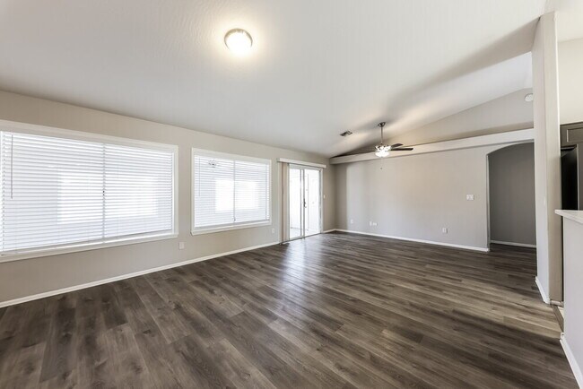 Building Photo - 7706 W San Miguel Ave