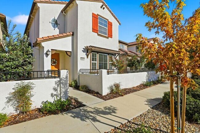 Building Photo - Beautiful 3 Bedroom, 2.5 Bathroom For Rent in West Roseville!