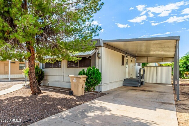 Foto del edificio - 2650 W Union Hills Dr