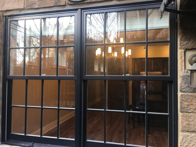 Building Photo - 166 E Gay St