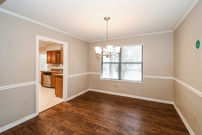 Foto del edificio - 970 Sandstone Dr