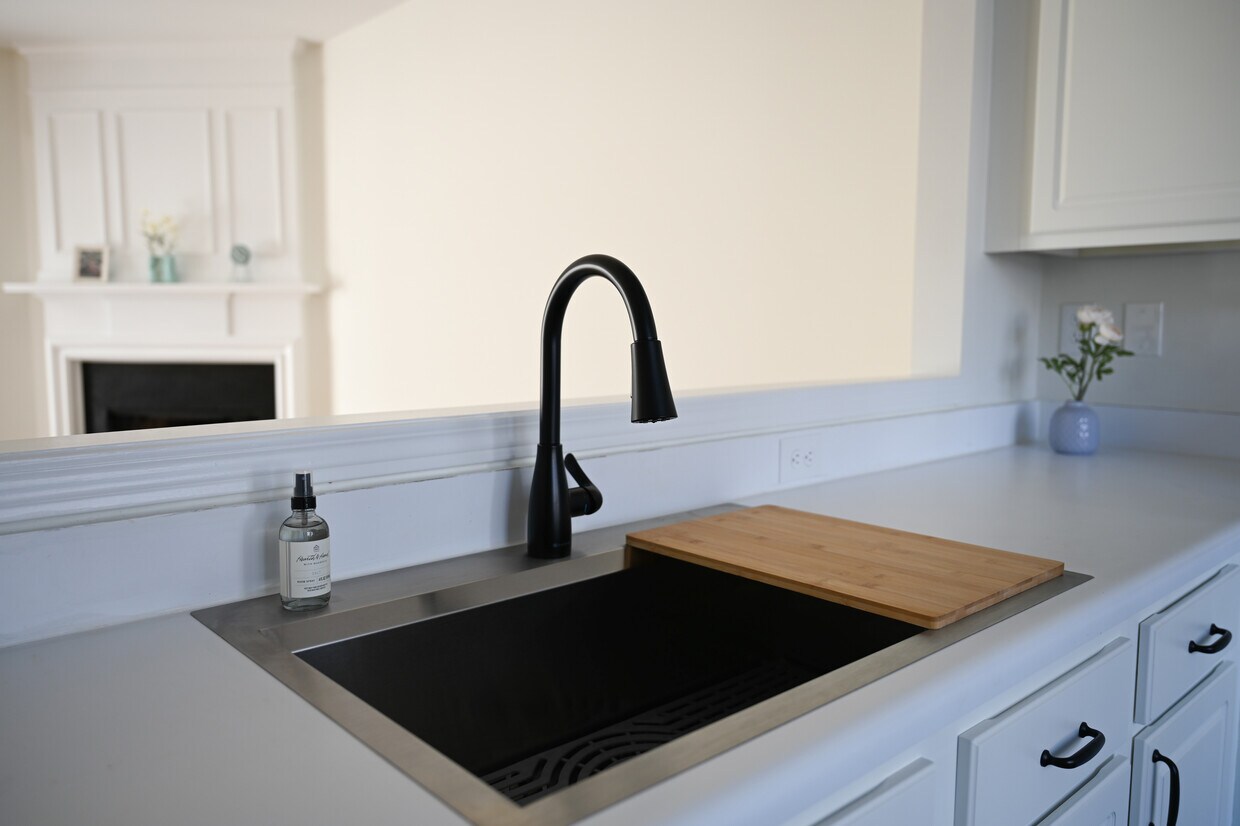 Kitchen - 2661 Ashleigh Ln