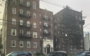 Building Photo - 758 Jersey Ave